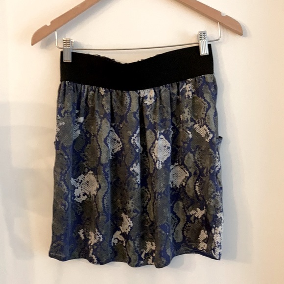 MINKPINK high waisted skirt - Picture 3 of 3